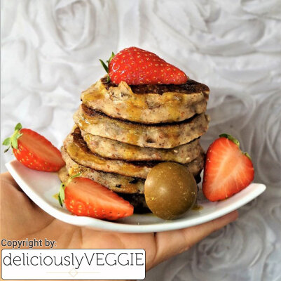 Zum Frühstück: Gluten-, Laktose- und Zuckerfreie Kurkuma-Pancakes - Rezeptidee von deliciouslyVEGGIE - 