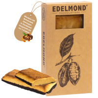 Geflämmtes Marzipanbrot mit herbem Kakao-Fuß. Bio